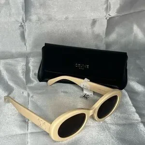 Celine Cream Retro Oval Sunglasses Celine | Accessories | Celine Cream Retro Oval Sunglasses  main image 3